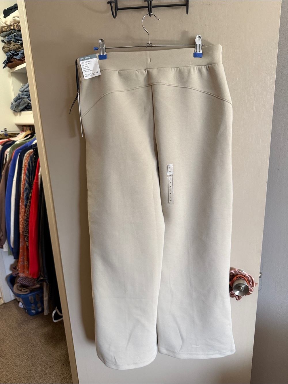 Wide-Leg Drawstring Sweatpants in Cream - Picture 4 of 6